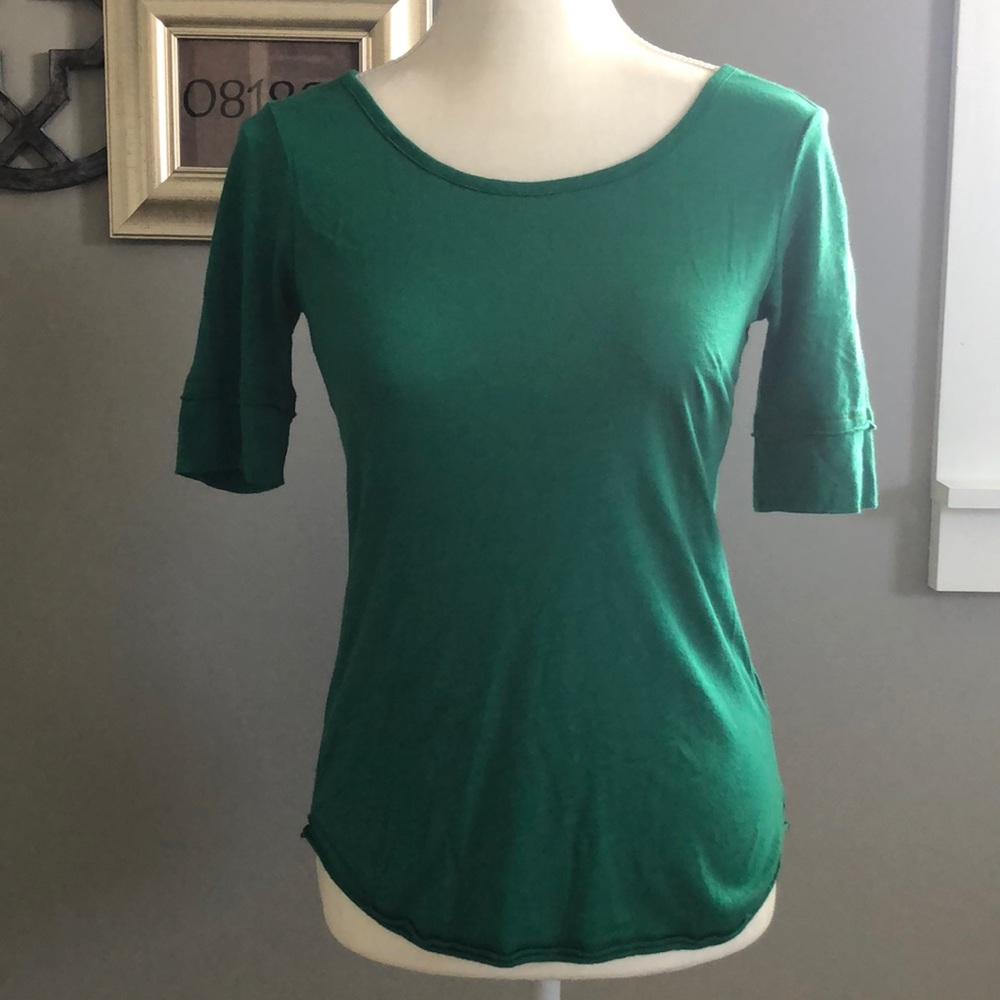 Gorgeous green half sleeve tee